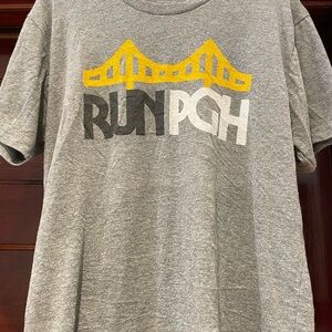Vintage Gray Run PGH tee